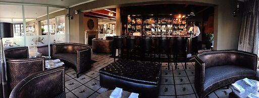 The Highlander Hotel