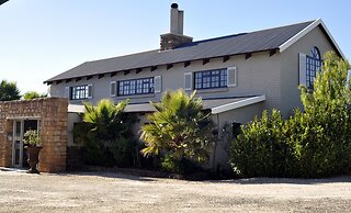 The Highlander Hotel