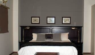 The Highlander Hotel