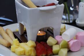 The Highlander Hotel