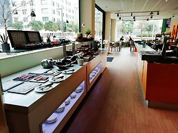 Aparthotel Aura Park Fira Barcelona