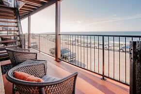 Pantai Inn
