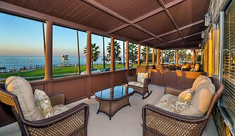 Pantai Inn