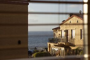 Pantai Inn