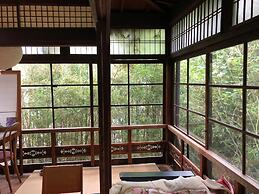 International Guest House Tani House