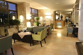 Notre Dame of Jerusalem Center