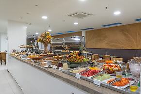 Palms Ponta Verde by Tropicalis