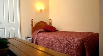 Gatwick Turret Guest House