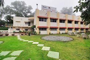 Hotel Sunset Inn Mount Abu with Swimming Pool