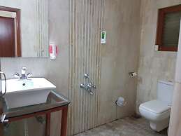 Hotel Sunset Inn Mount Abu with Swimming Pool