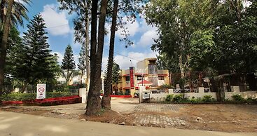 Hotel Sunset Inn Mount Abu with Swimming Pool