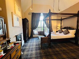 The Peak Hotel