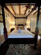 The Peak Hotel