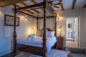 The Peak Hotel
