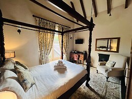 The Peak Hotel