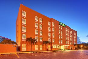 City Express Junior by Marriott Cancun