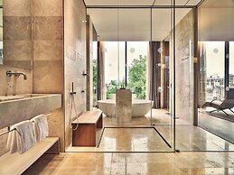 Conservatorium Hotel