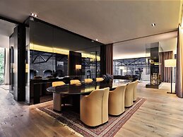 Conservatorium Hotel
