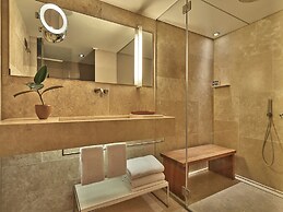 Conservatorium Hotel