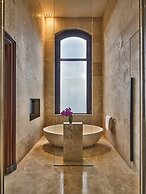 Conservatorium Hotel