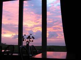 Longbeach Hotel - Adults Only