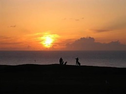 Longbeach Hotel - Adults Only