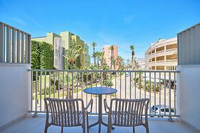 Universal Hotel Romantica