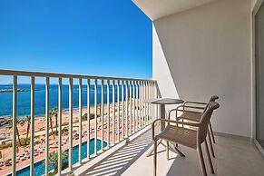 Universal Hotel Romantica
