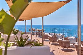 Universal Hotel Romantica