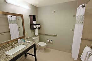 Hampton Inn & Suites Winnie