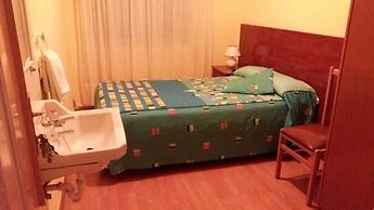 Hostal Restaurante Delfin