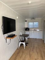 Wayfarer Motel