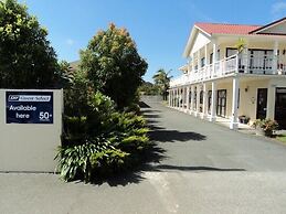 Wayfarer Motel