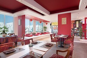 Al Hail Waves Hotel Managed By Centara