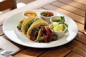 Fairfield by Marriott Los Cabos