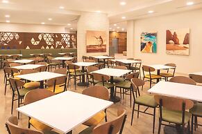 Fairfield by Marriott Los Cabos