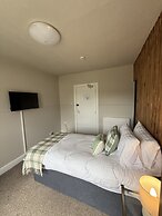 Glendevon Hotel