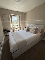Glendevon Hotel