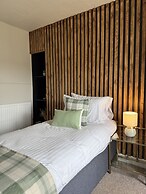 Glendevon Hotel