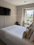 Glendevon Hotel