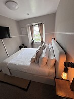 Glendevon Hotel