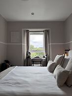 Glendevon Hotel