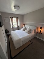 Glendevon Hotel