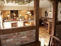 The Commercial Hotel