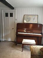 Whitehouse Holiday Lettings