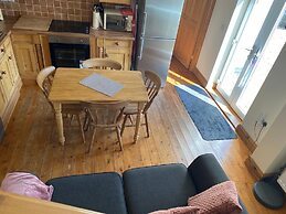 Whitehouse Guest House