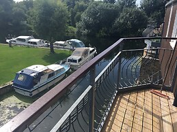 Whitehouse Holiday Lettings