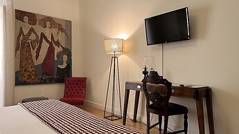 Casa do Bairro by Shiadu