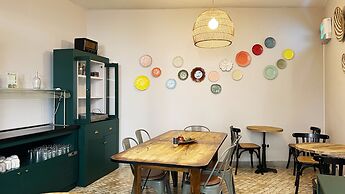 Casa do Bairro by Shiadu