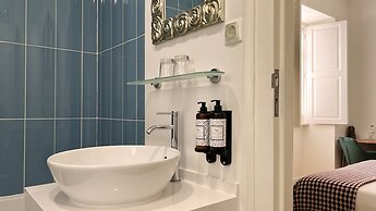 Casa do Bairro by Shiadu